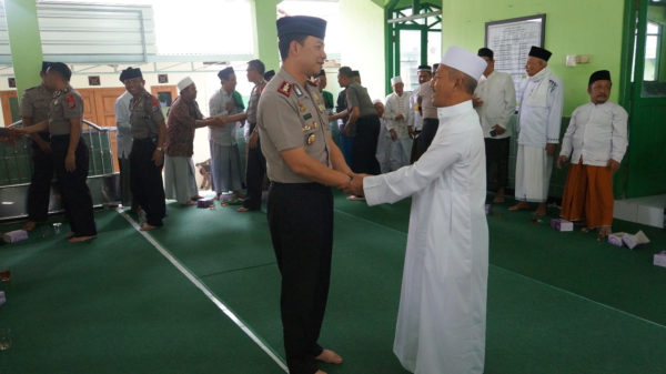 Foto Bersama Pak Kyai